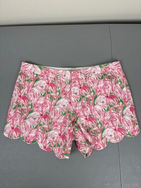 Pink Floral Scallop Hem Women's Shorts